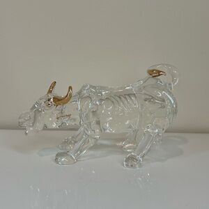 ❤️ Wall Street Bull Statue - glass